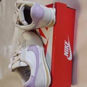Nike Cortez